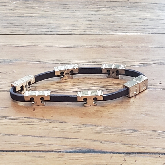 Tory Burch Serif T Brown Leather Bracelet - Picture 4 of 11